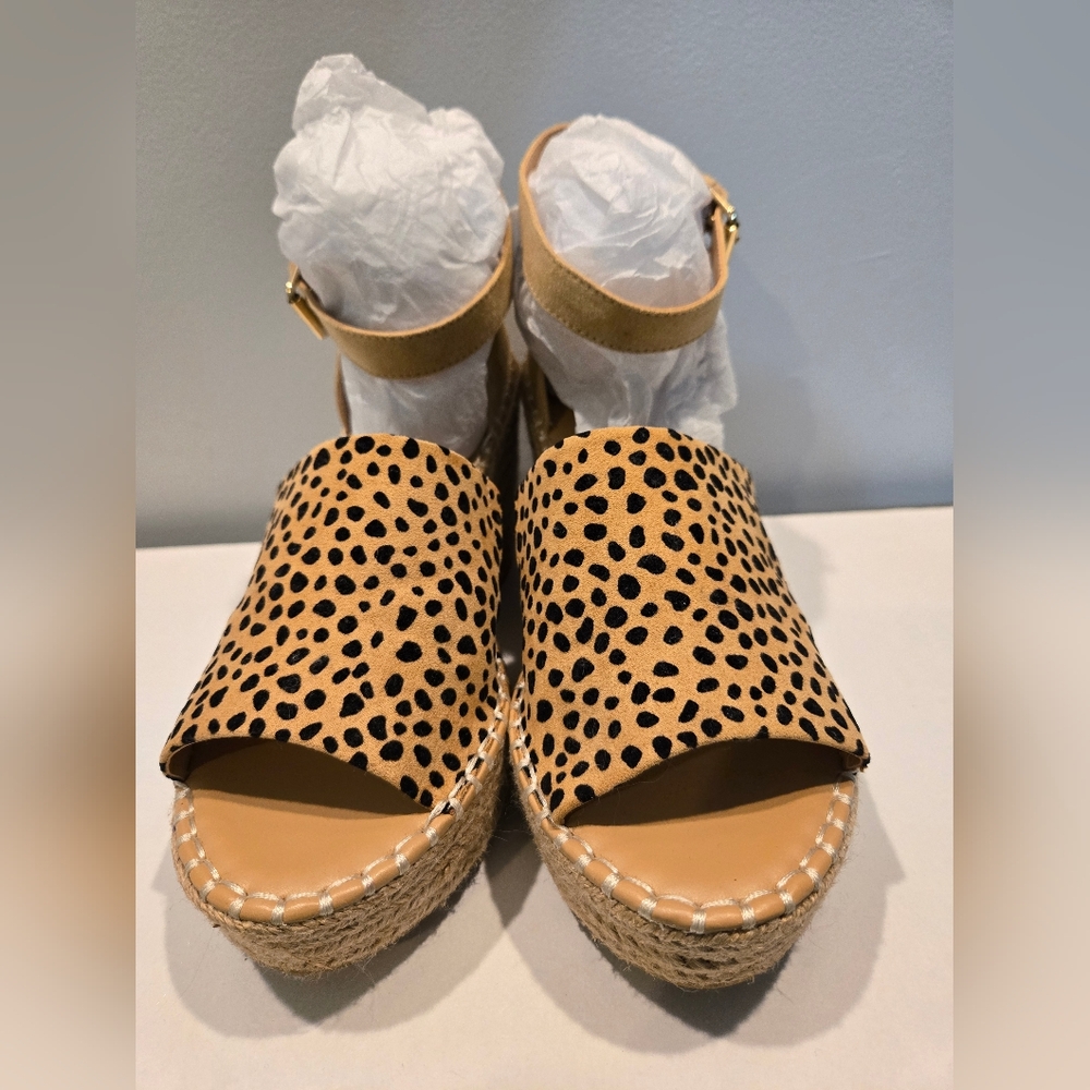 JustFab Tan and Black Macy Wedge Sandals